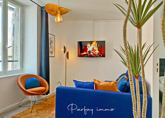 Апартаменты Le Hyper Centre Agreable Et Moderne 2 Pieces *